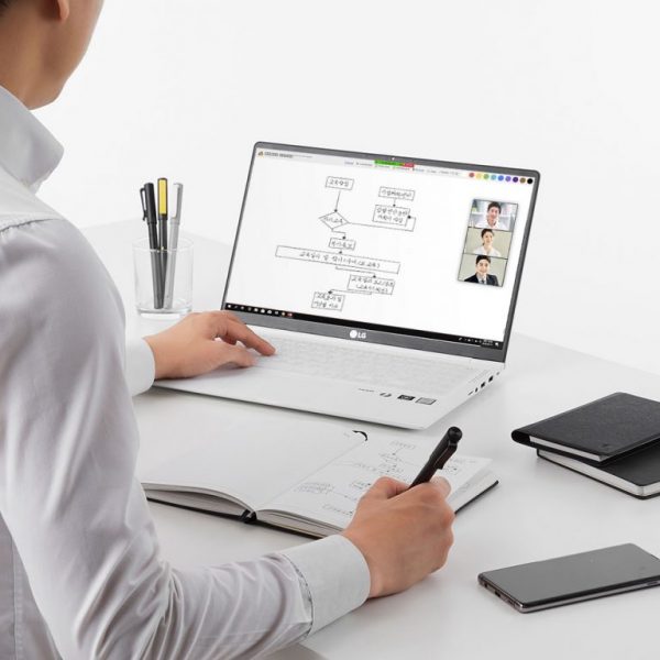 Make the most of your notes with the Neo Smartpen
